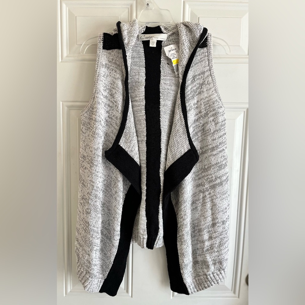 NWT Curio New York Cardigan Sweater Woman’s M Black Gray‎ Knit Hooded Sleeveless